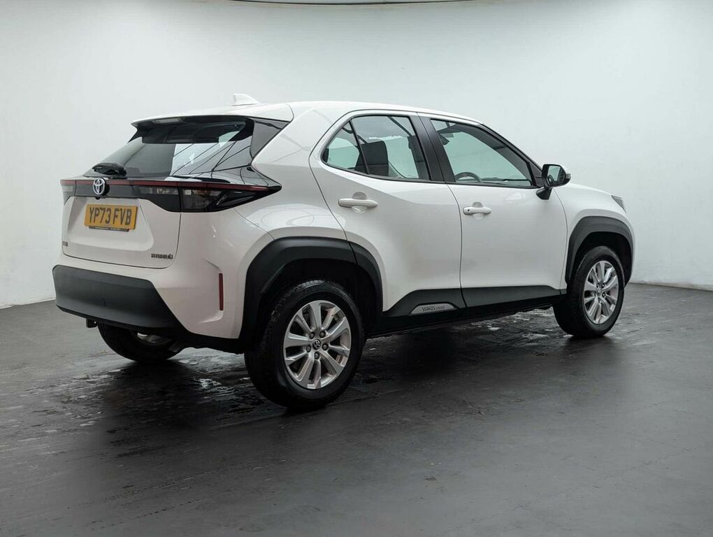 Toyota Yaris Cross 1.5 Yaris Cross Icon Hev YP73FVB White #5