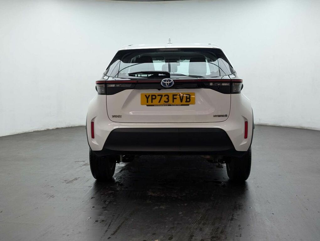 Toyota Yaris Cross 1.5 Yaris Cross Icon Hev YP73FVB White #3
