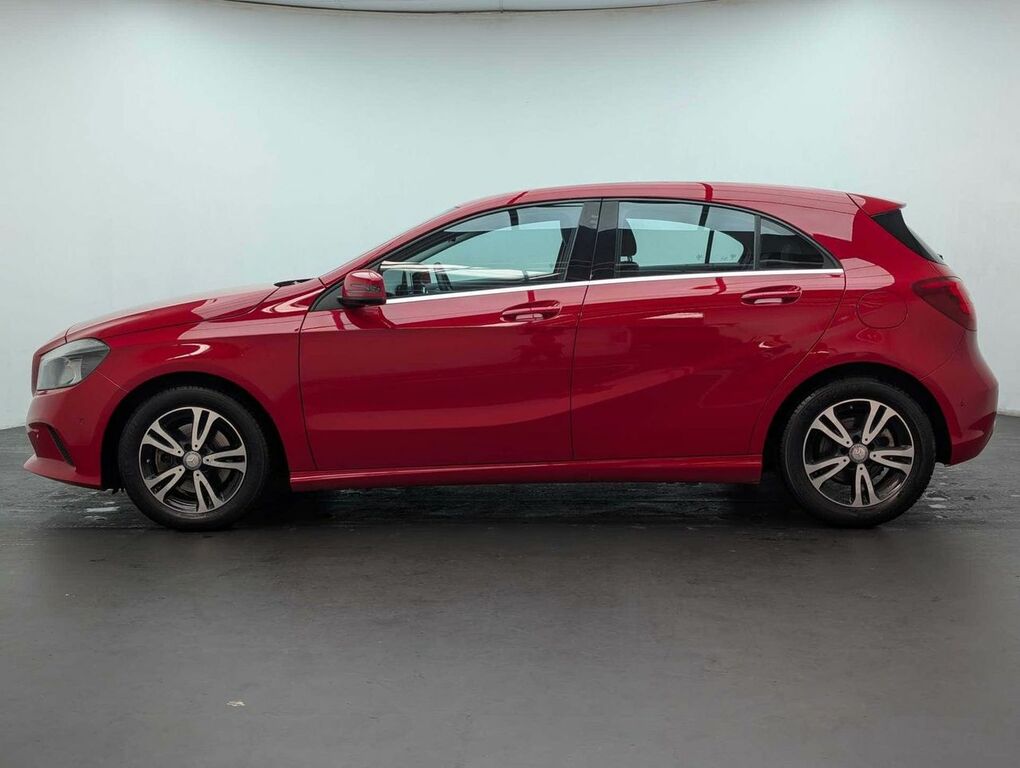 Mercedes-Benz A Class 1.6 A 180 Se Executive Red #5