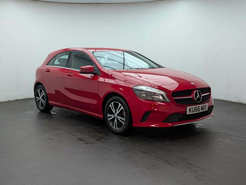 Mercedes-Benz A Class 1.6 A 180 Se Executive Red #2