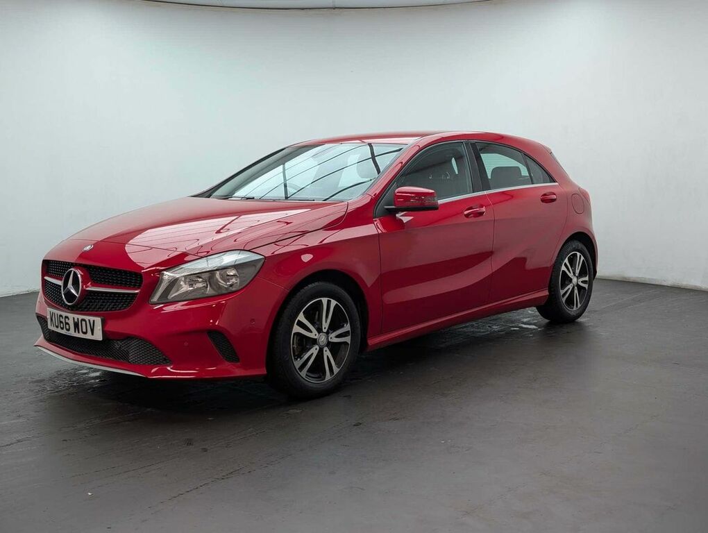 Mercedes-Benz A Class 1.6 A 180 Se Executive Red #4