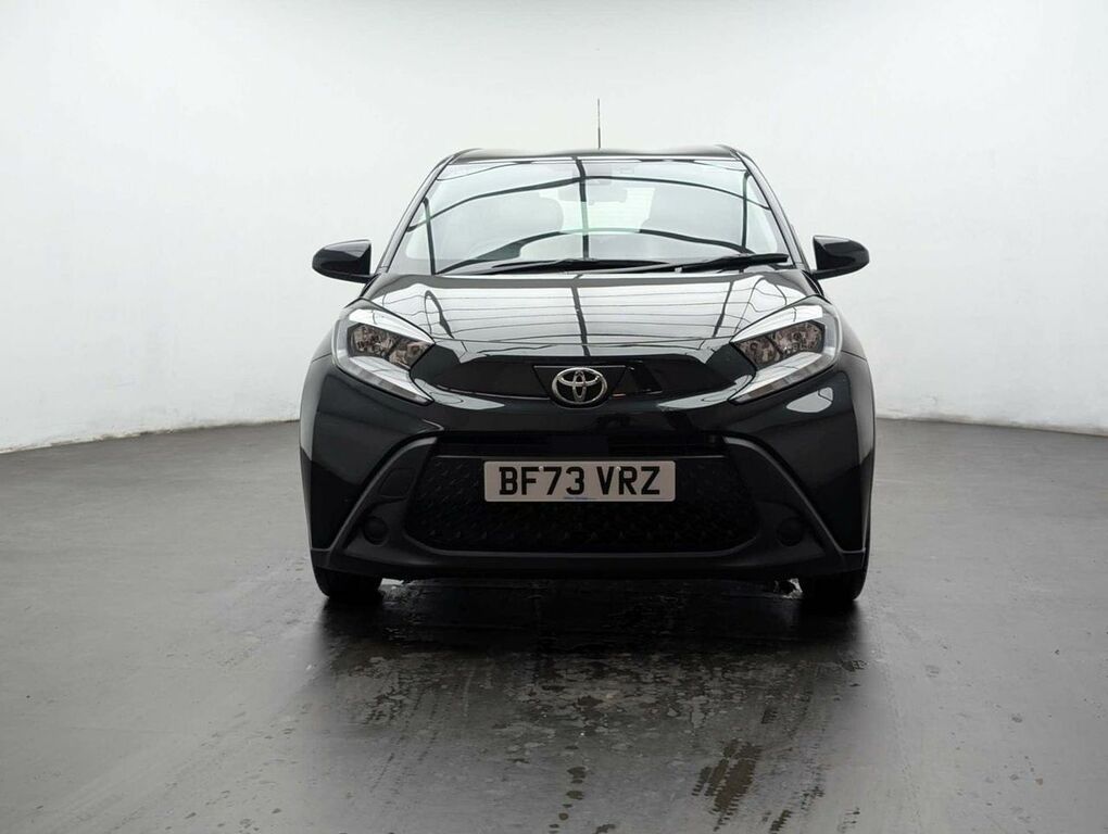 Toyota Aygo X 1.0 Aygo X Pure Vvt-i BF73VRZ Black #3
