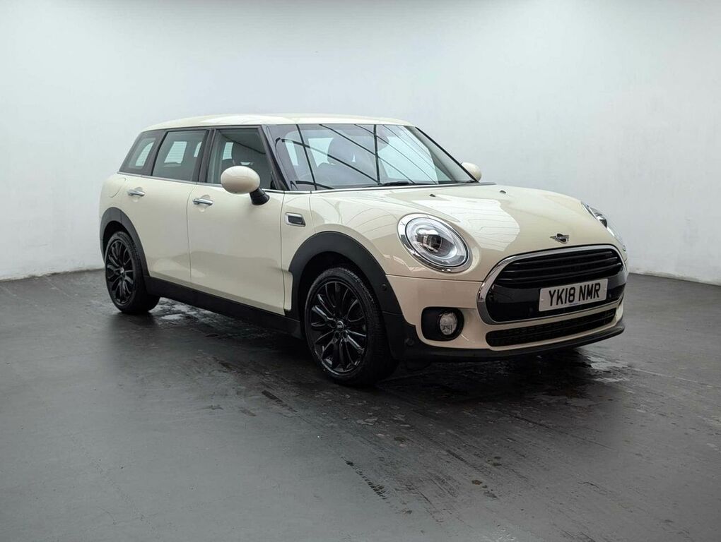 Mini Clubman 1.5 Clubman Cooper 6Dr White #2