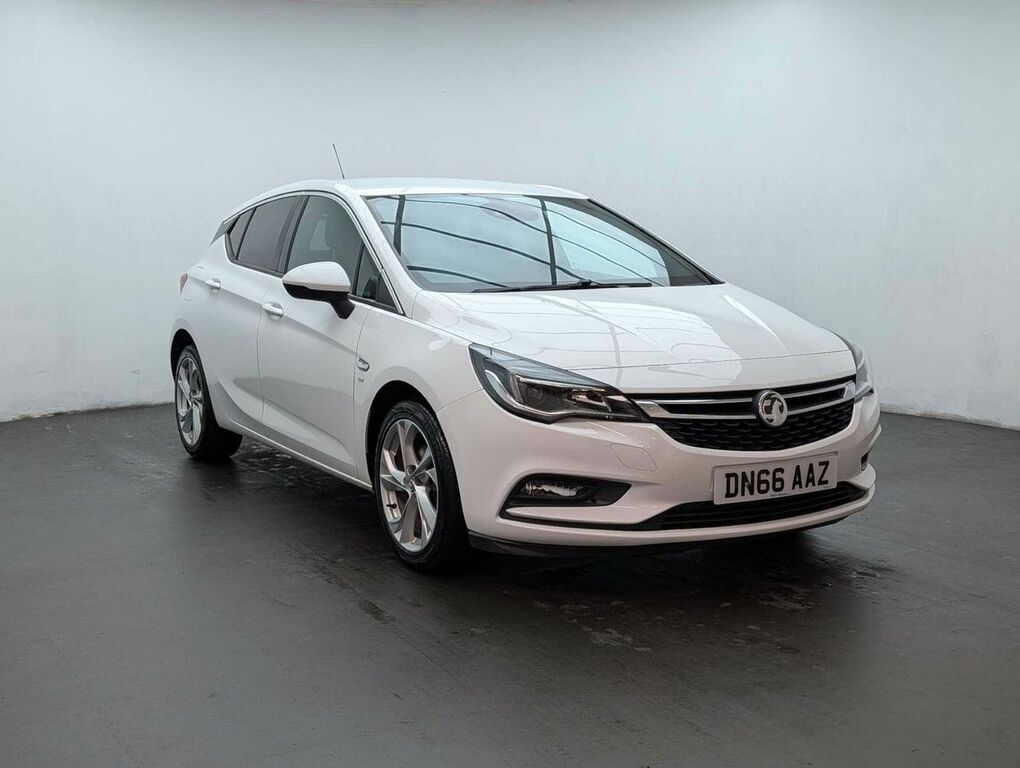 Vauxhall Astra 1.4 Astra Sri T DN66AAZ White #2