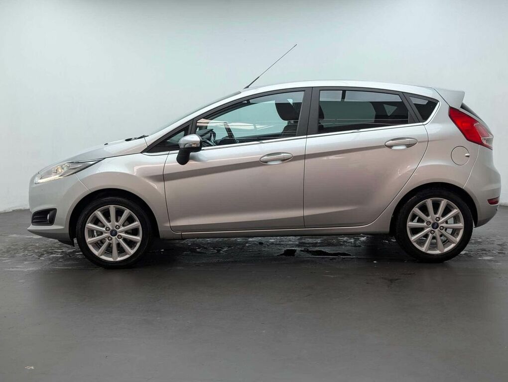Ford Fiesta 1.6 Fiesta Titanium YF15LUH Silver #5