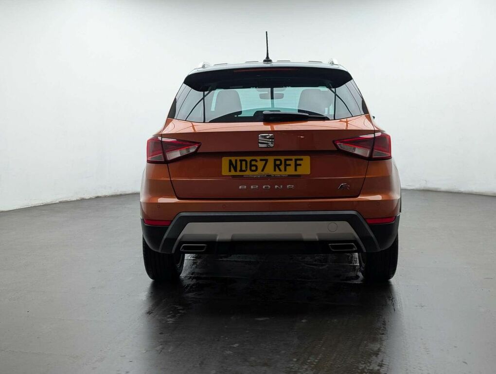 Seat Arona 1.0 Arona Fr Tsi ND67RFF Orange #2