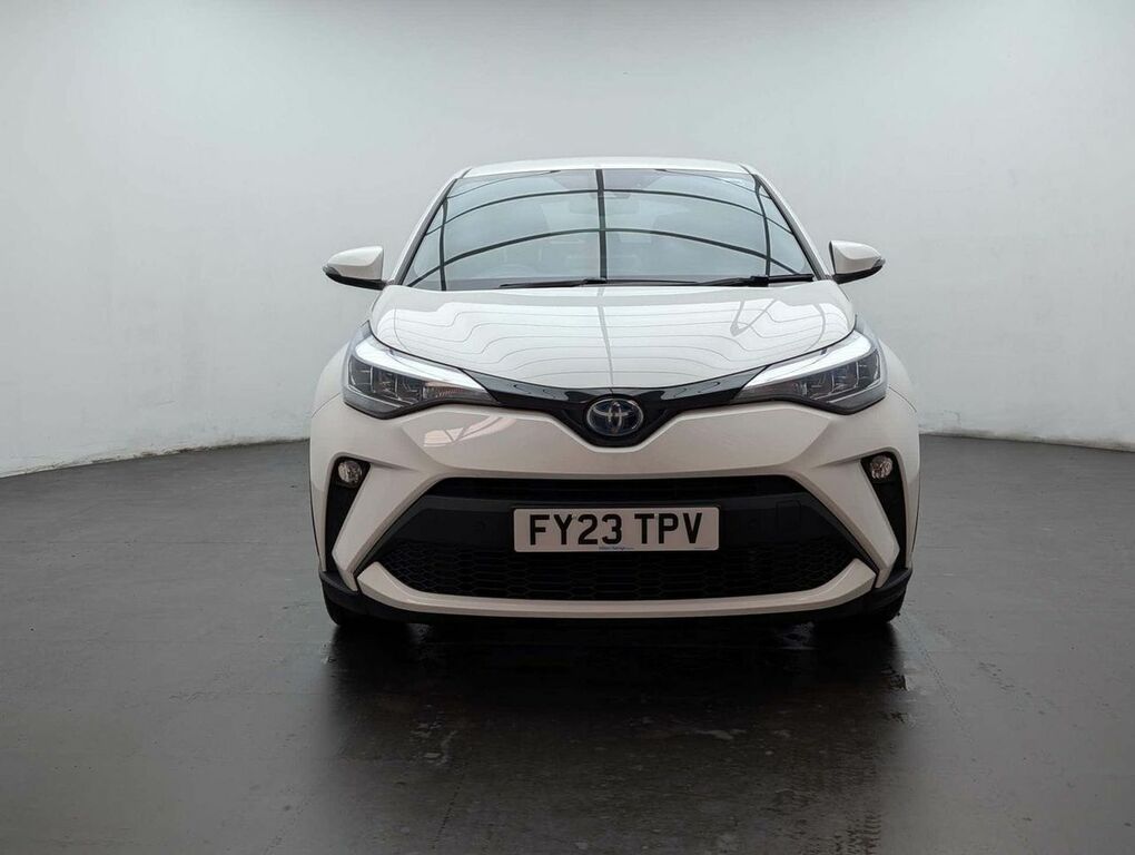 Toyota C-Hr 1.8 C-hr Design Hev Cvt FY23TPV White #3