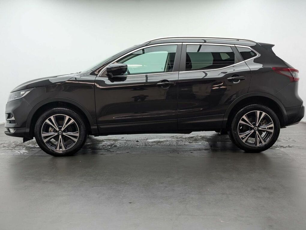 Nissan Qashqai 1.3 Qashqai N-connecta Dig-t AF21WHT Black #5