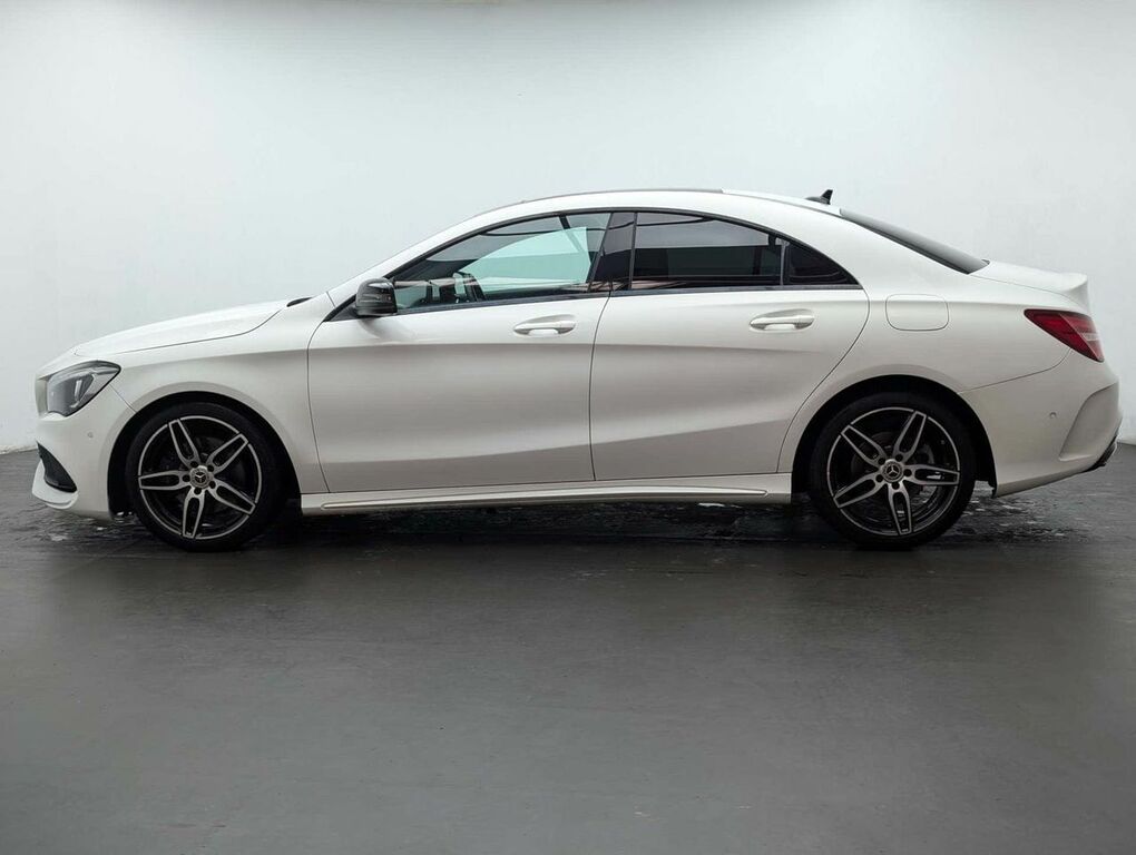 Mercedes-Benz CLA Class 2.1 Cla 220 D Amg Line White #4