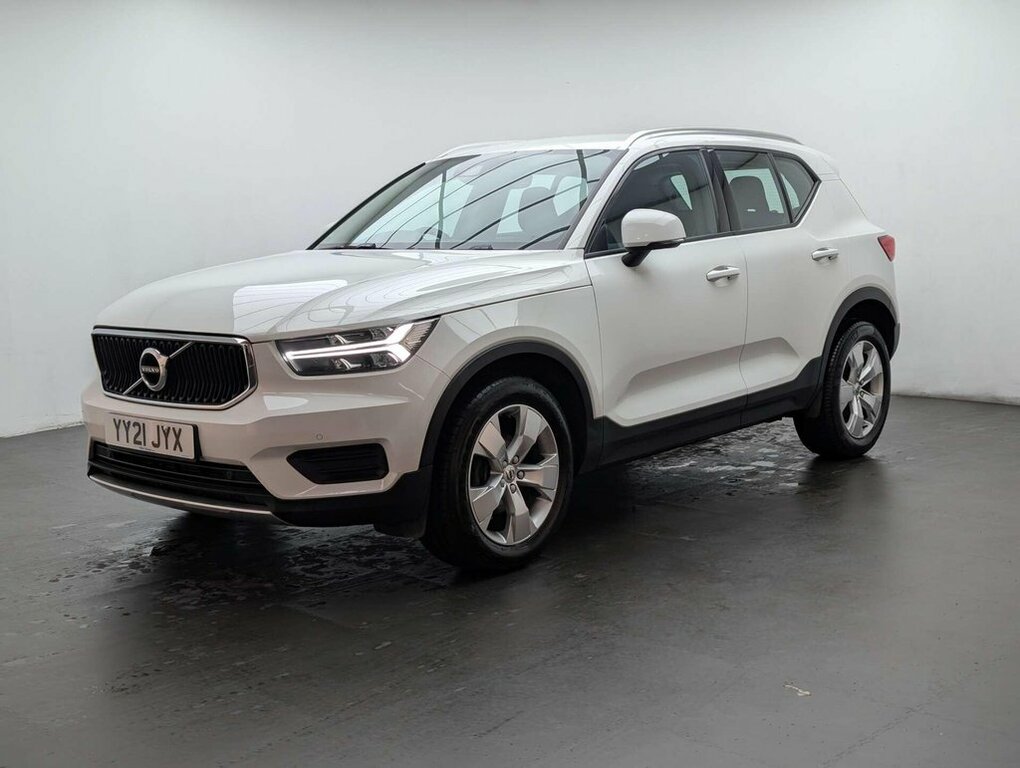 Volvo XC40 1.5L Momentum YY21JYX White #4