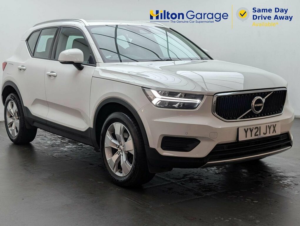 Volvo XC40 1.5L Momentum White