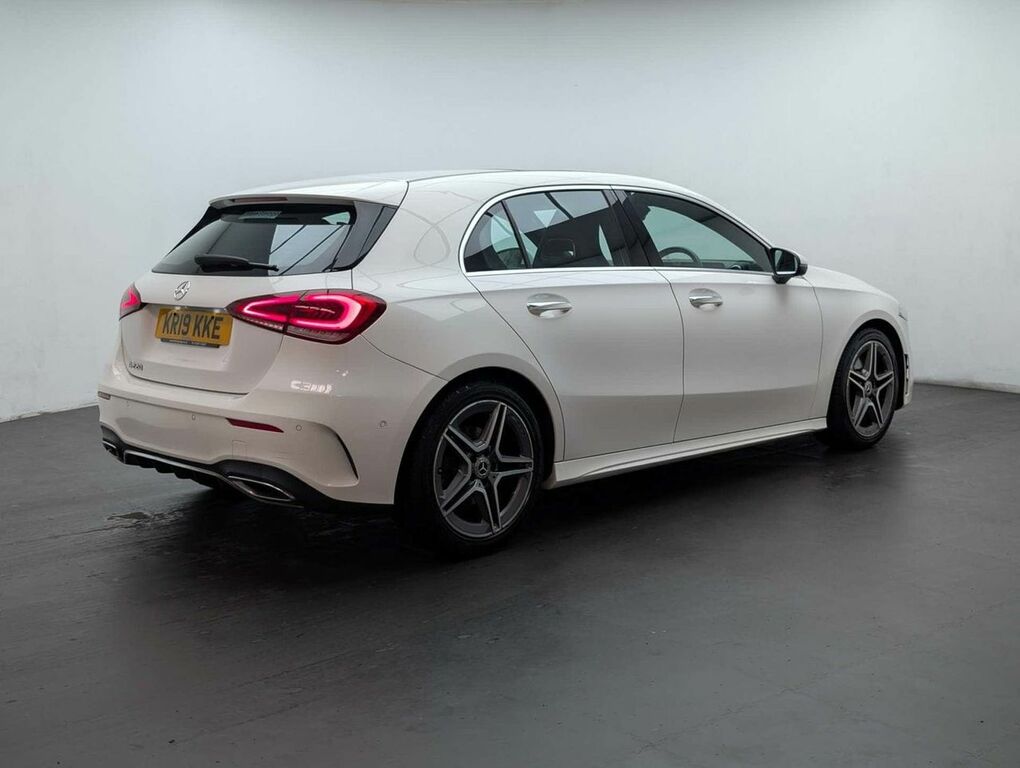 Mercedes-Benz A Class 2.0 A 220 Amg Line Premium KR19KKE White #4