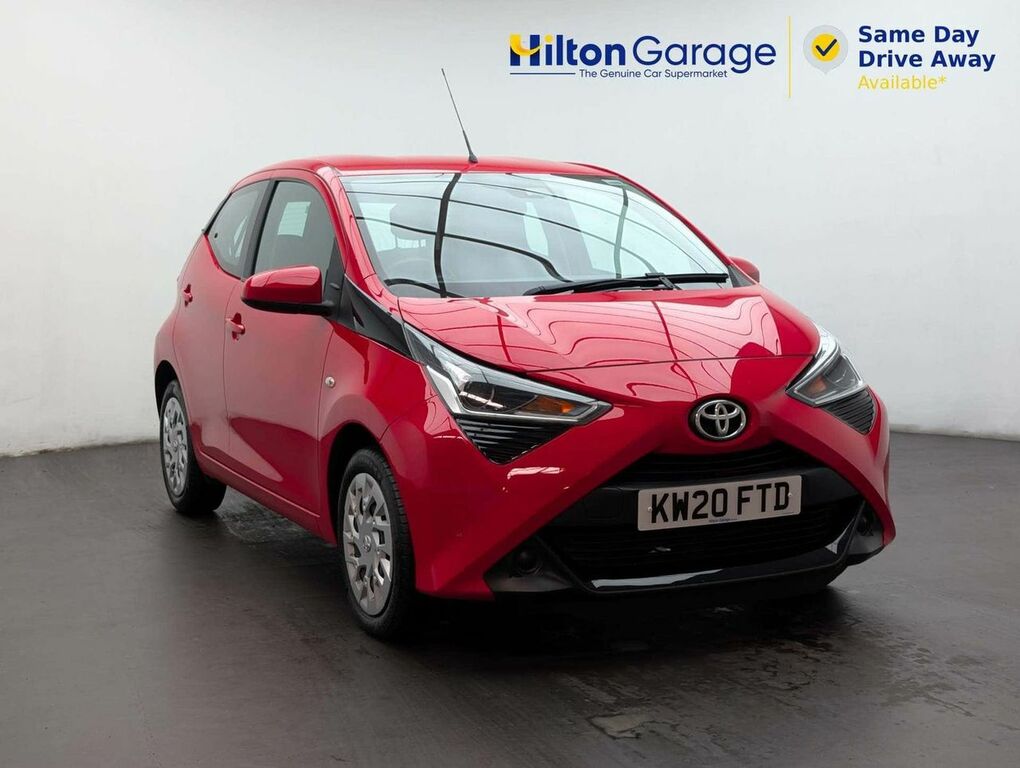Toyota Aygo X 1.0 Aygo X-play Tss Vvt-i Red