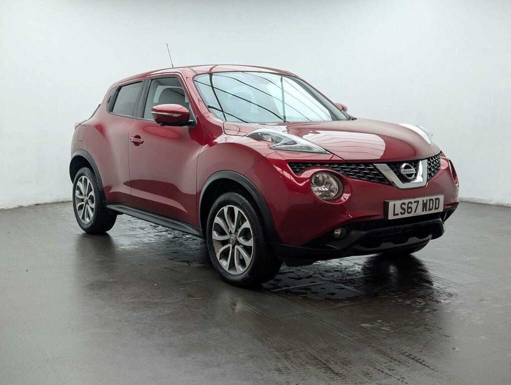 Nissan Juke 1.2 Juke Tekna Dig-t Red #2