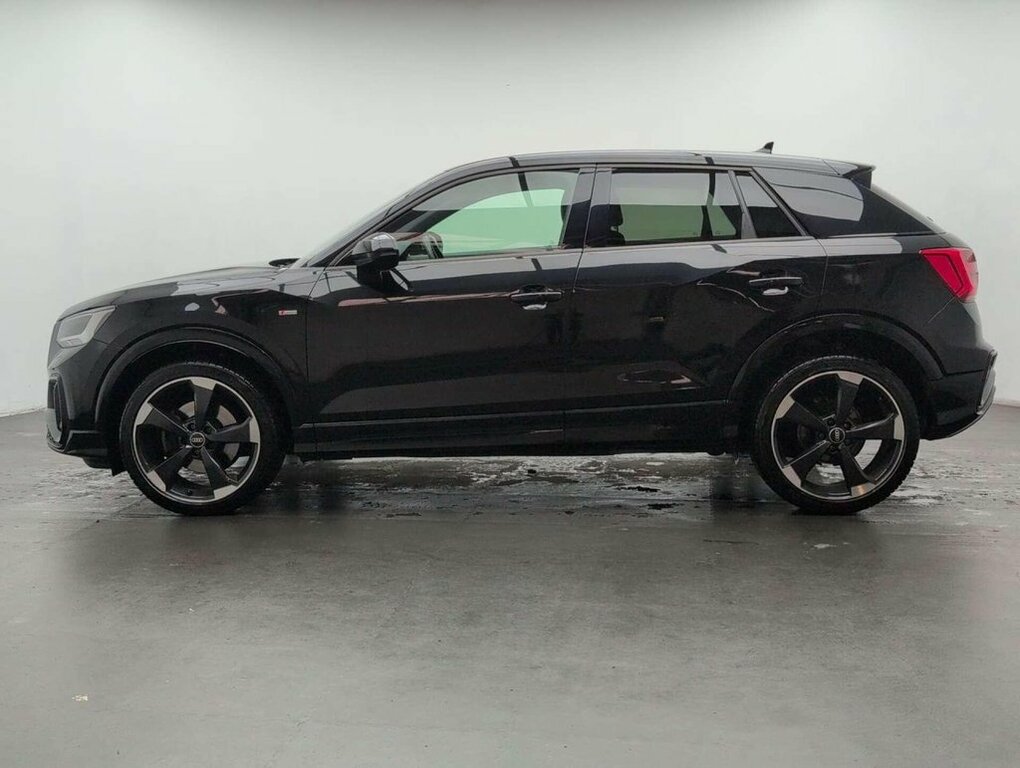 Audi Q2 1.5L Black Edition LV21EWN Black #5