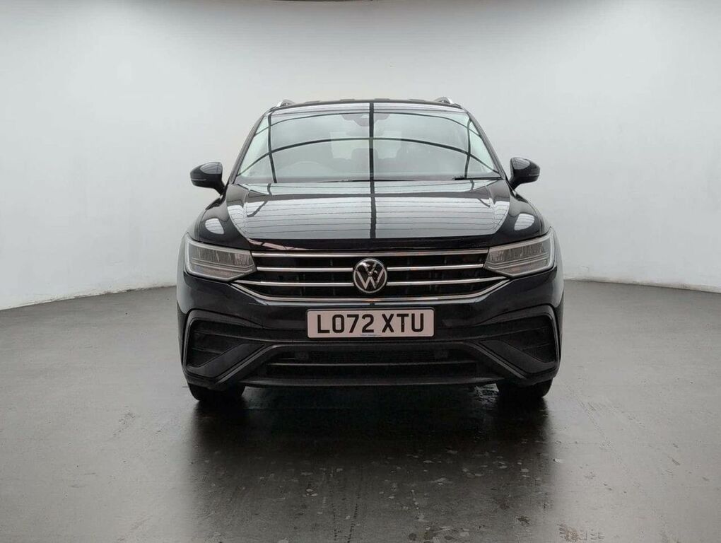 Volkswagen Tiguan Allspace 1.5 Tiguan Allspace Life Tsi LO72XTU Black #3