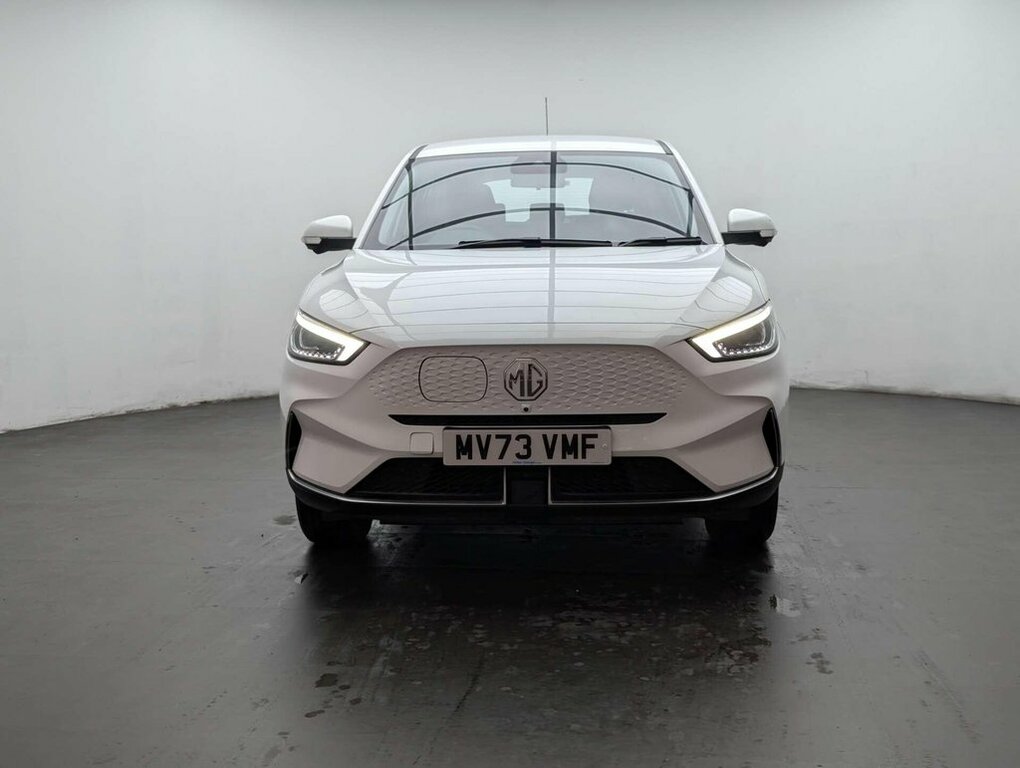 MG ZS Suv MV73VMF White #3
