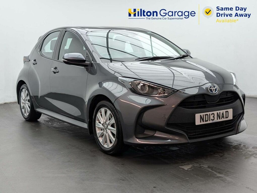 Toyota Yaris 1.5 Yaris Icon Hev Cvt ND13NAD Grey