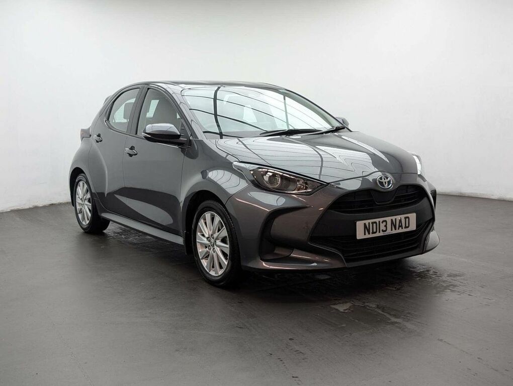 Toyota Yaris 1.5 Yaris Icon Hev Cvt ND13NAD Grey #2