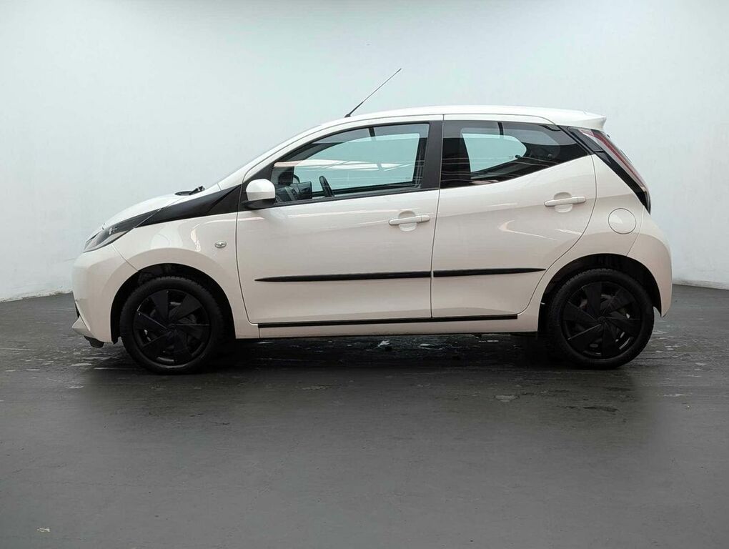 Toyota Aygo X 1.0 Aygo X-play Vvt-i Cvt White #5