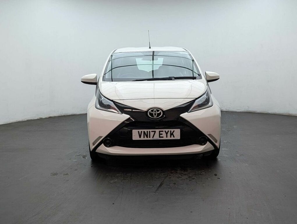Toyota Aygo X 1.0 Aygo X-play Vvt-i Cvt White #3