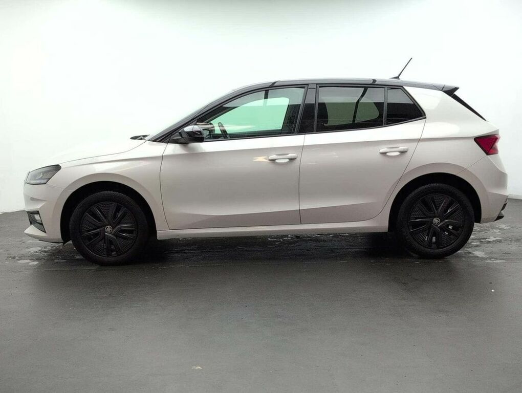 Skoda Fabia 1.0 Fabia Colour Edition Tsi CE22HVA White #5