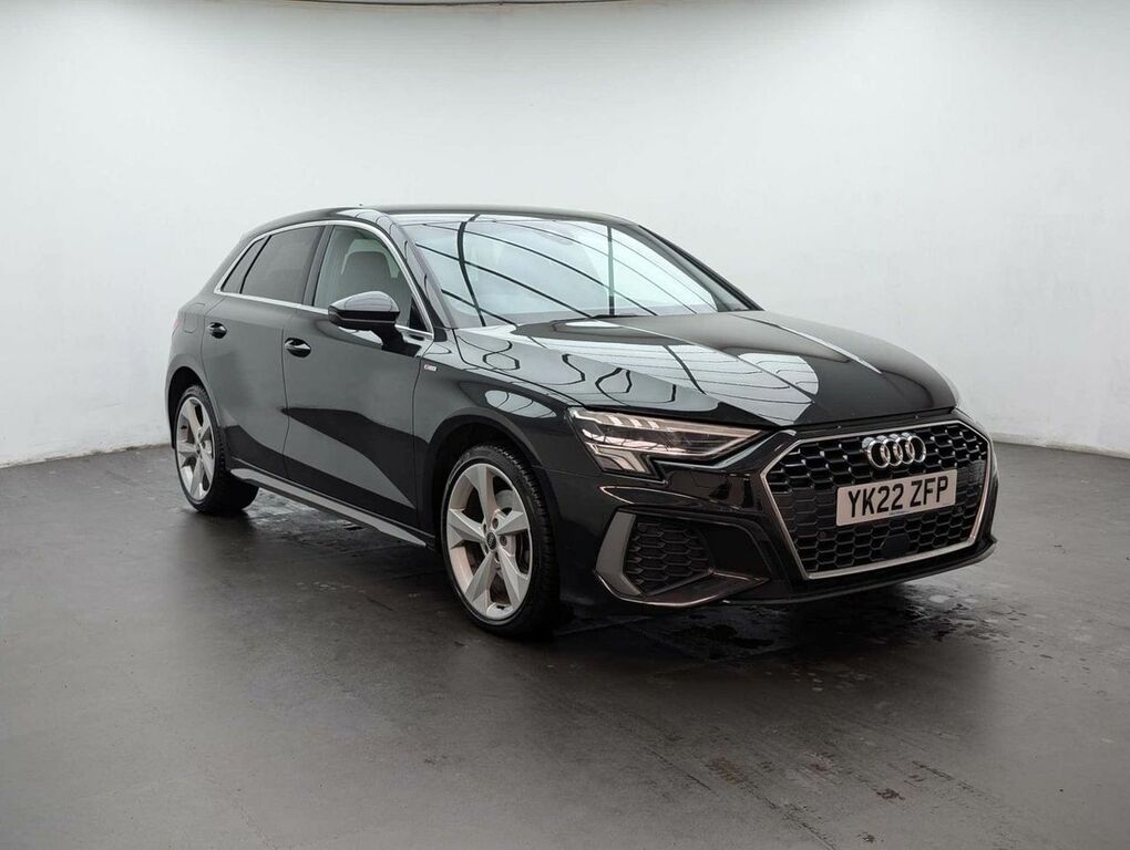 Audi A3 1.4 A3 Sportback 40 Tfsi S Line E YK22ZFP Black #2