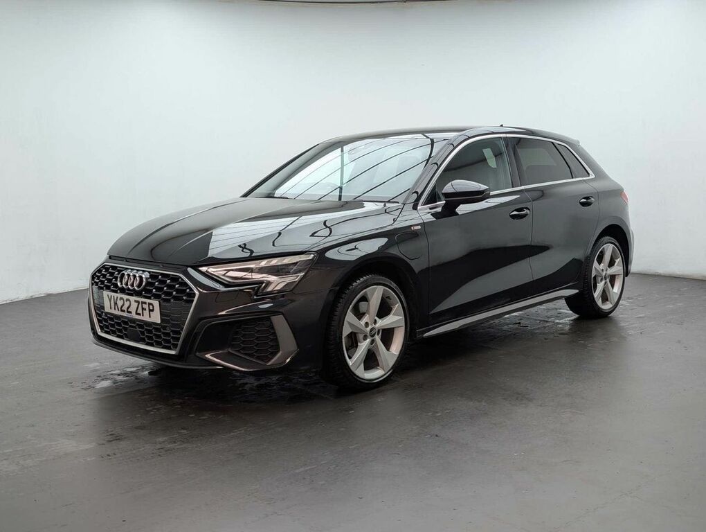 Audi A3 1.4 A3 Sportback 40 Tfsi S Line E YK22ZFP Black #4