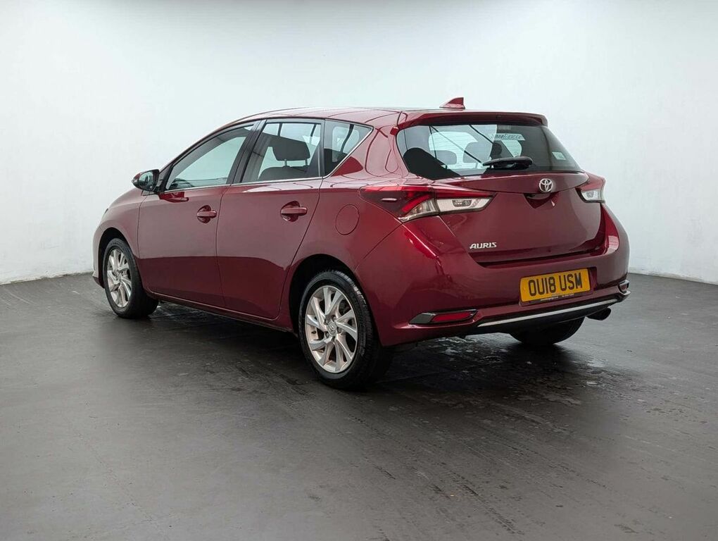 Toyota Auris 1.2 Auris Icon Tech Vvt-i OU18USM Red #6