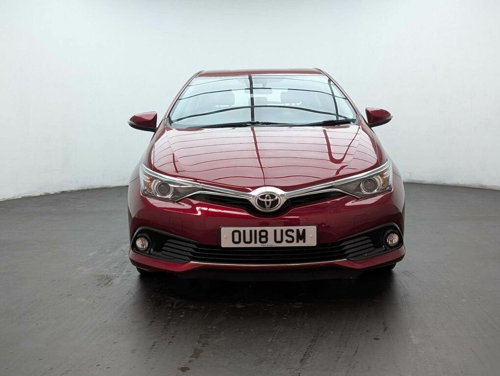 Toyota Auris 1.2 Auris Icon Tech Vvt-i OU18USM Red #3