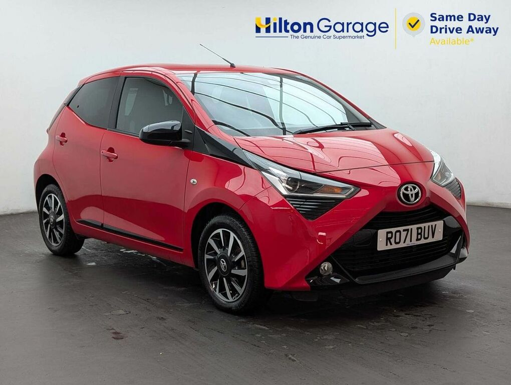Toyota Aygo X 1.0 Aygo X-trend Tss Vvt-i Red