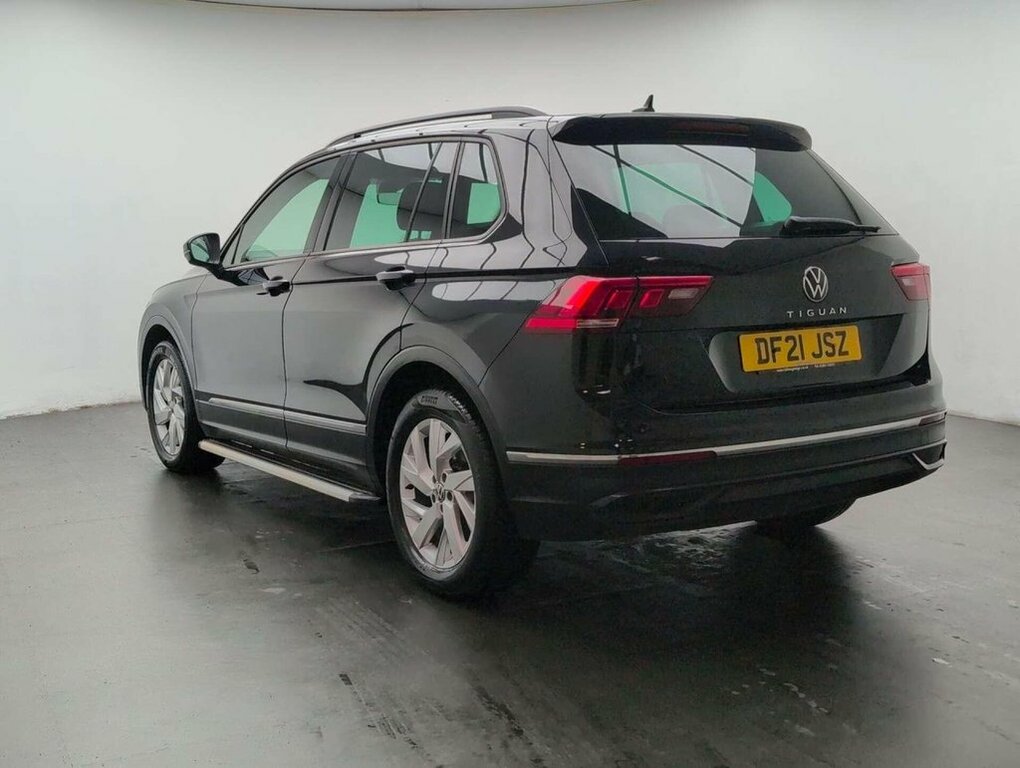 Volkswagen Tiguan 1.5L Life DF21JSZ Black #6