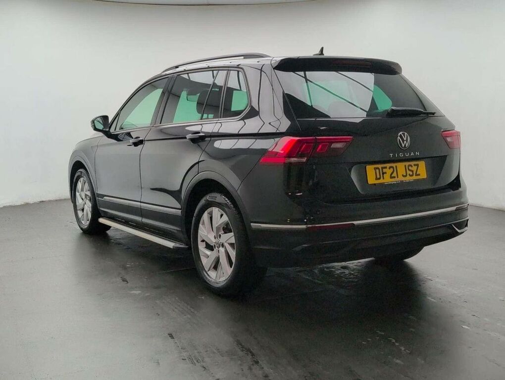 Volkswagen Tiguan 1.5 Tiguan Life Tsi DF21JSZ Black #6
