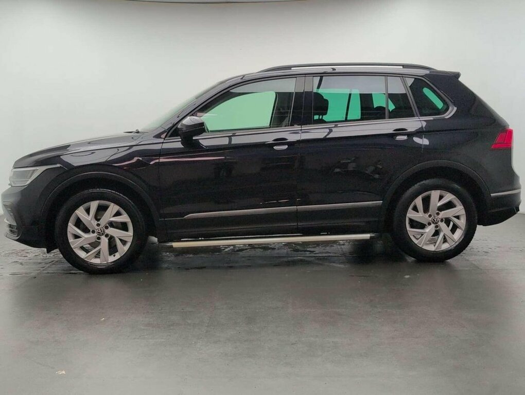 Volkswagen Tiguan 1.5L Life DF21JSZ Black #5