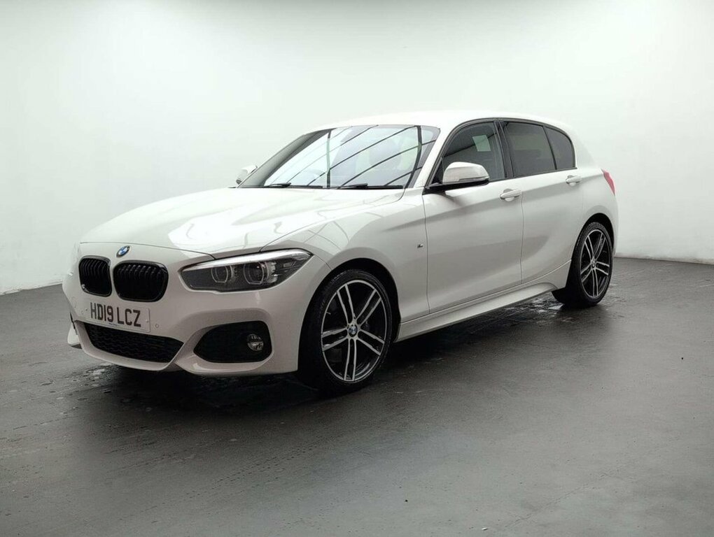 BMW 1 Series 1.5L M Sport Shadow Edition White #4
