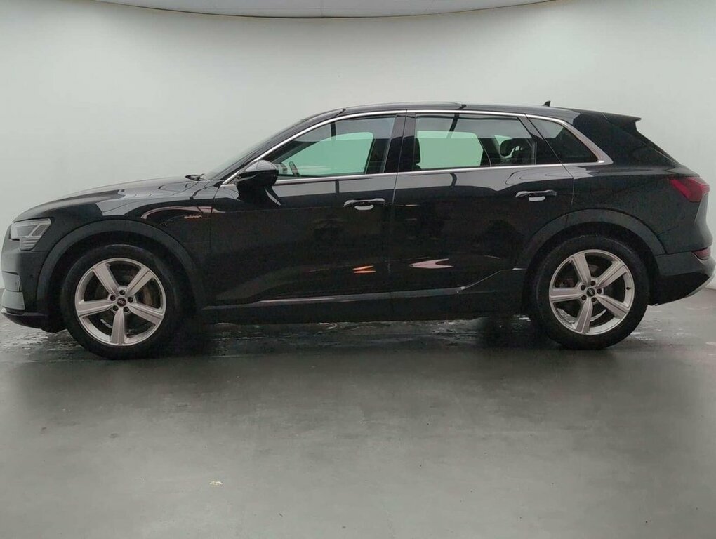 Audi E-tron Suv NA22VMD Black #5