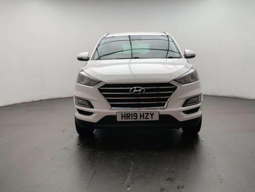 Hyundai Tucson 1.6L Se Nav HR19HZY White #3