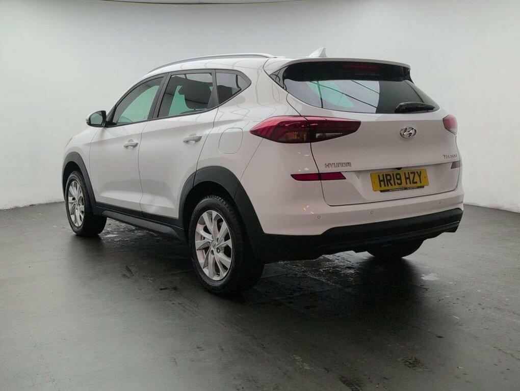 Hyundai Tucson 1.6L Se Nav HR19HZY White #6