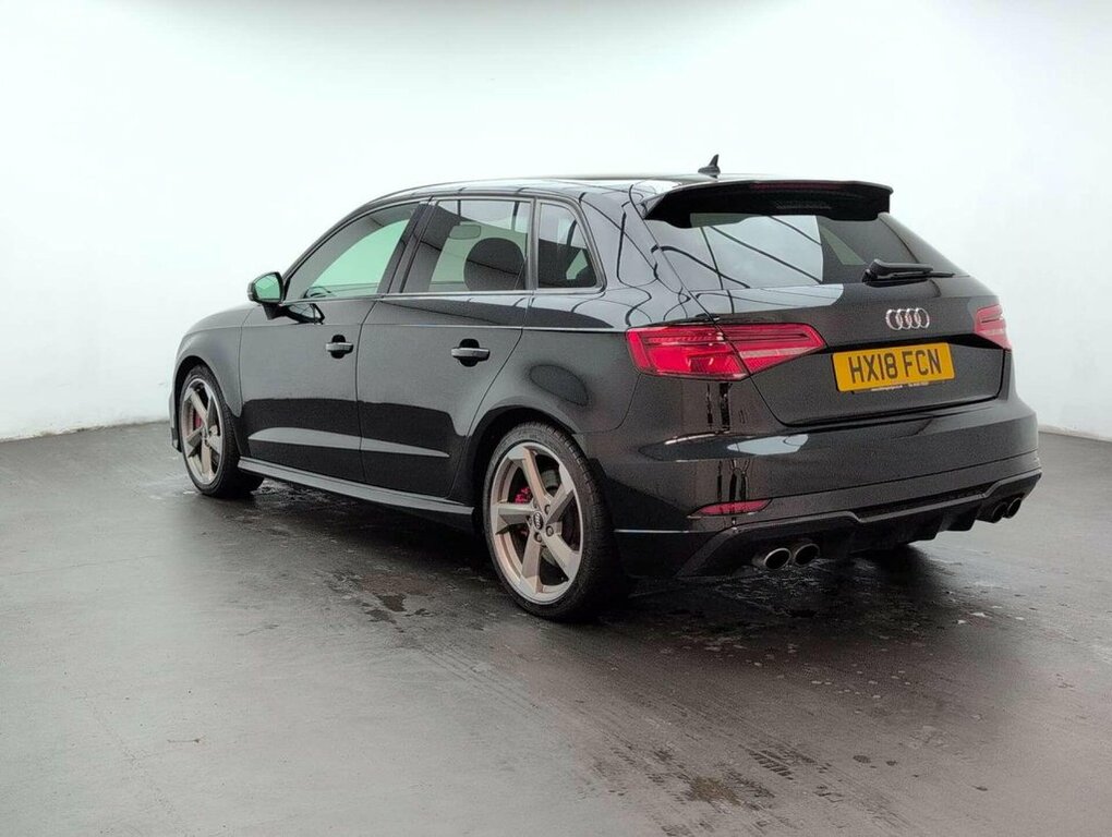 Audi S3 2L Black Edition HX18FCN Black #6