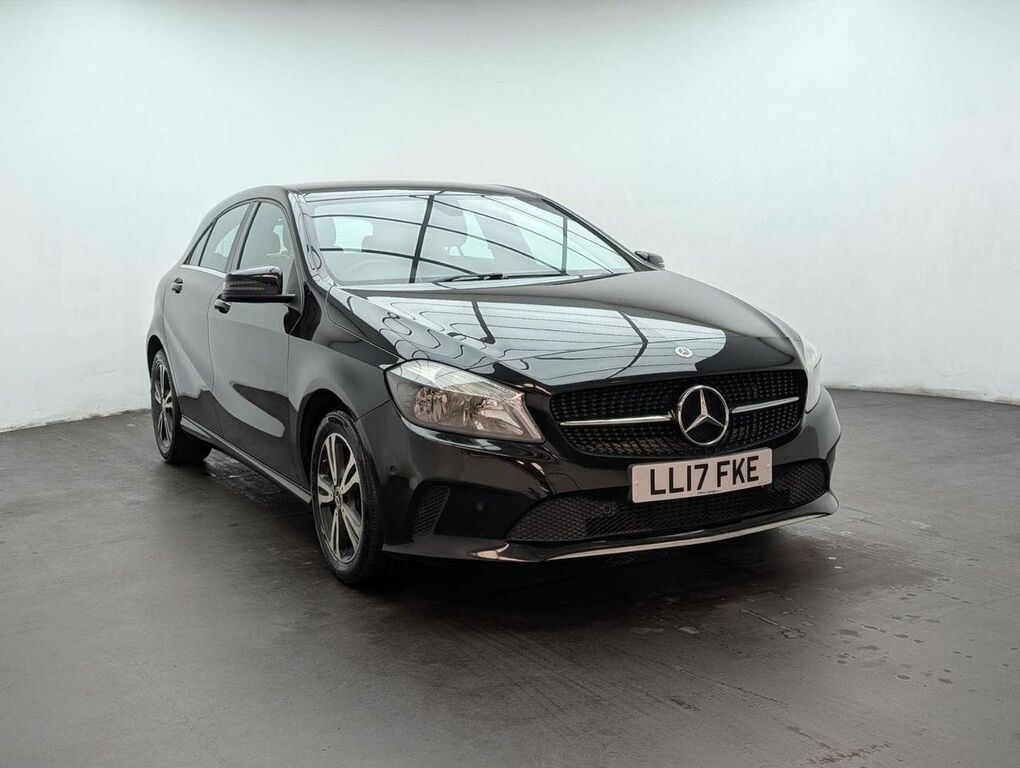 Mercedes-Benz A Class 1.6 A 160 Se Executive Black #2