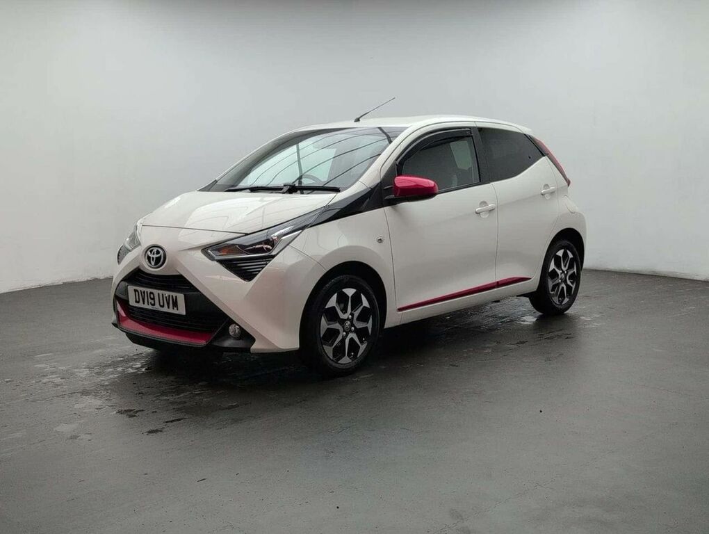 Toyota Aygo X 1.0 Aygo X-trend Vvt-i DV19UVM White #4