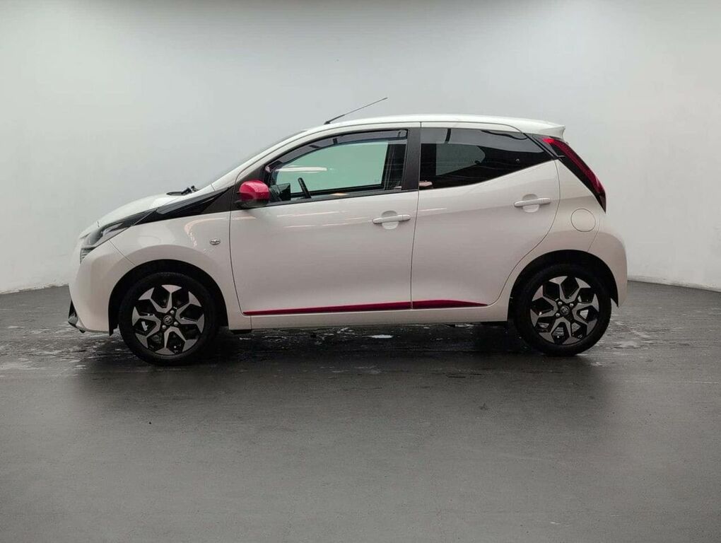 Toyota Aygo X 1.0 Aygo X-trend Vvt-i DV19UVM White #5