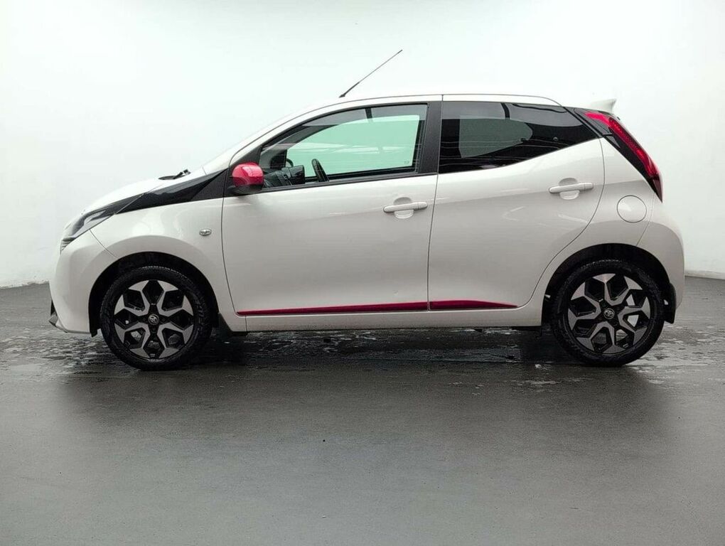 Toyota Aygo X 1.0 Aygo X-trend Vvt-i YT20FEK White #5