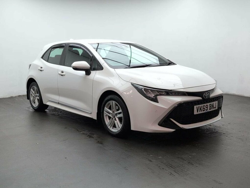 Toyota Corolla 1.2L Icon Tech VK69BNJ White #2