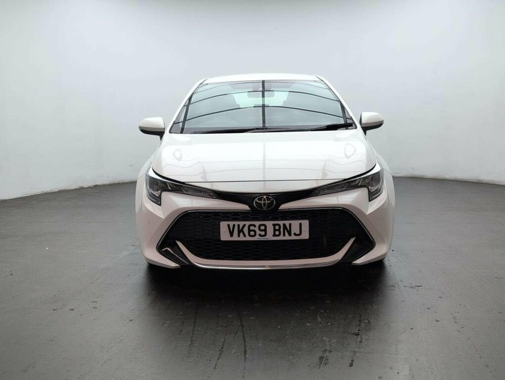 Toyota Corolla 1.2L Icon Tech VK69BNJ White #3