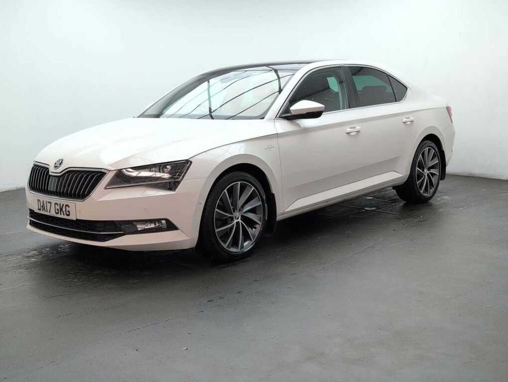 Skoda Superb 2.0 Superb Laurin Klement Tdi 4X4 4Wd White #4