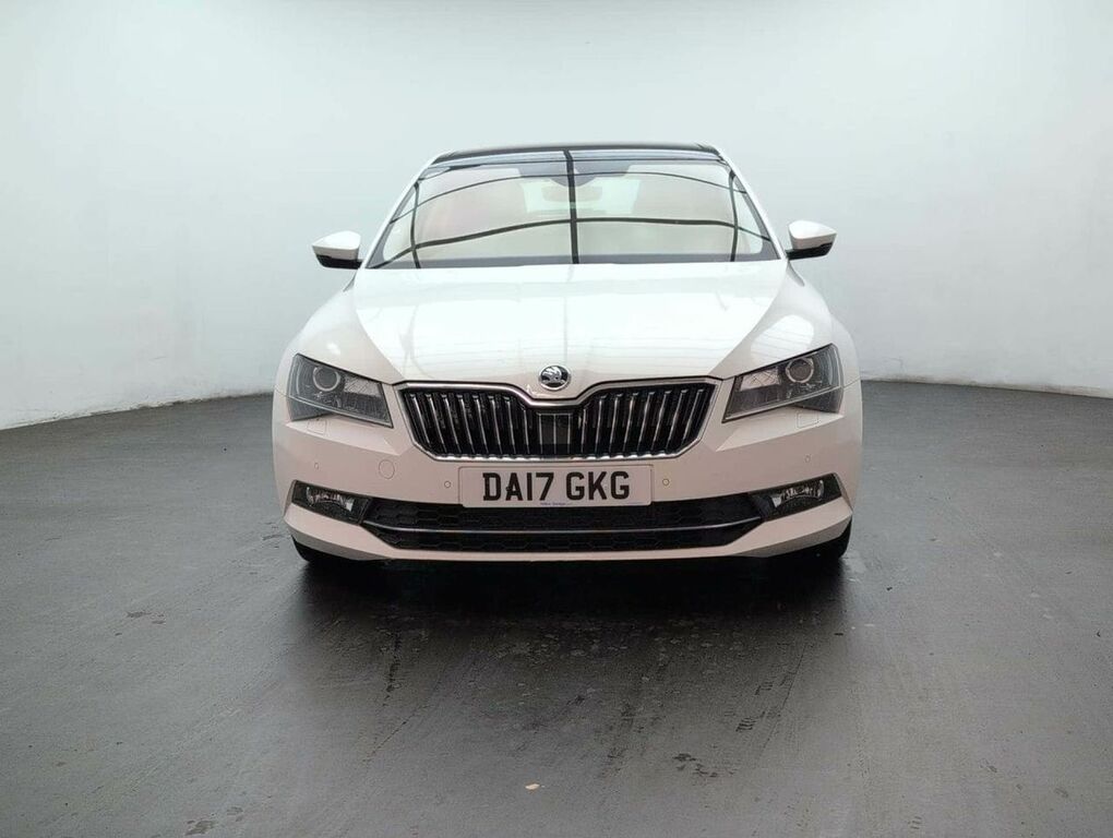 Skoda Superb 2.0 Superb Laurin Klement Tdi 4X4 4Wd White #3