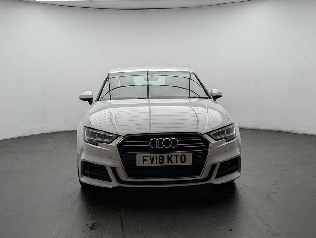 Audi A3 1.5 A3 S Line Tfsi FV18KTO White #3