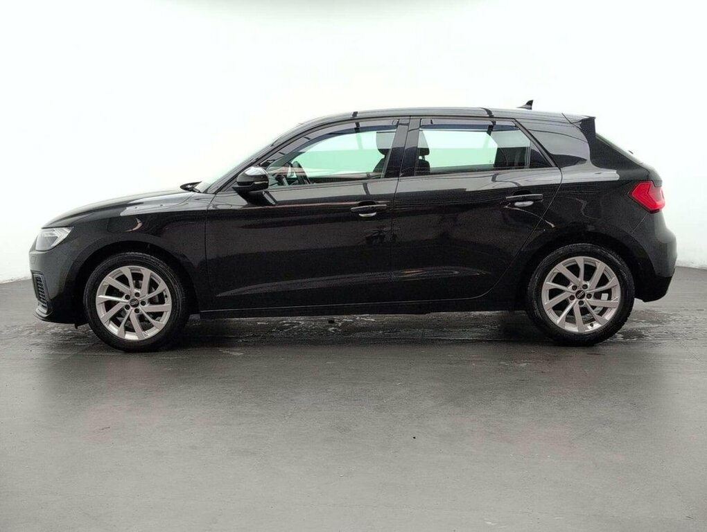 Audi A1 1L Sport MK21GMZ Black #5