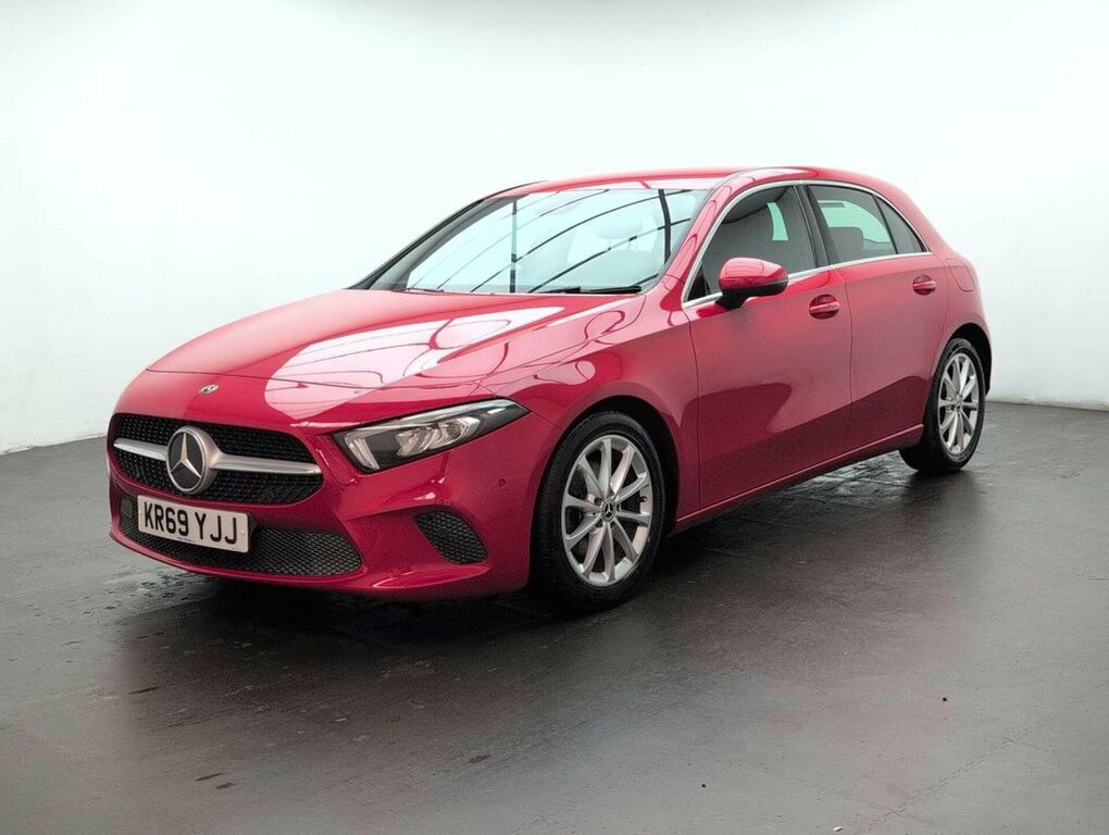Mercedes-Benz A Class 1.5L Sport KR69YJJ Red #4